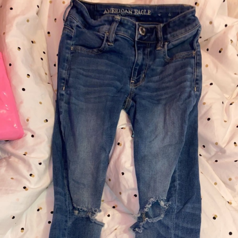 american eagle ripped jeans